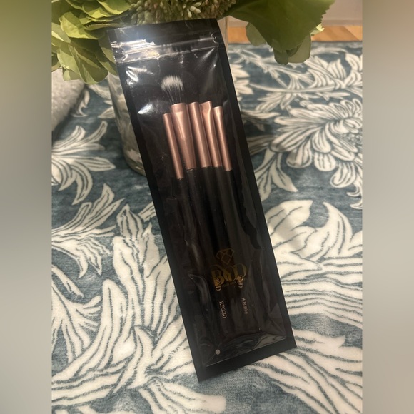 Other - BYOD Be Your Own Desire 5pc Eye Makeup Brush Set